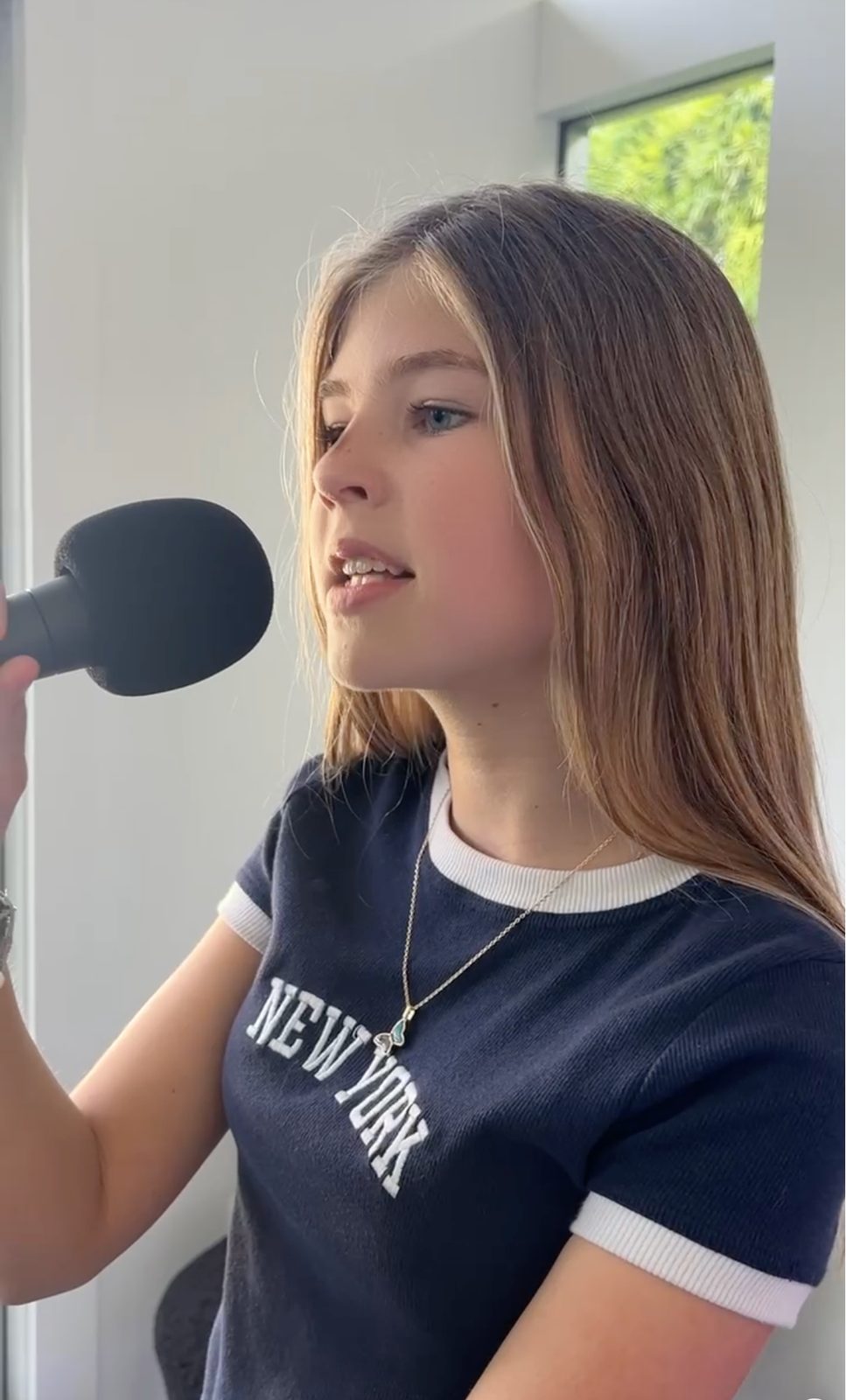 Fia — singing lesson, Studio C